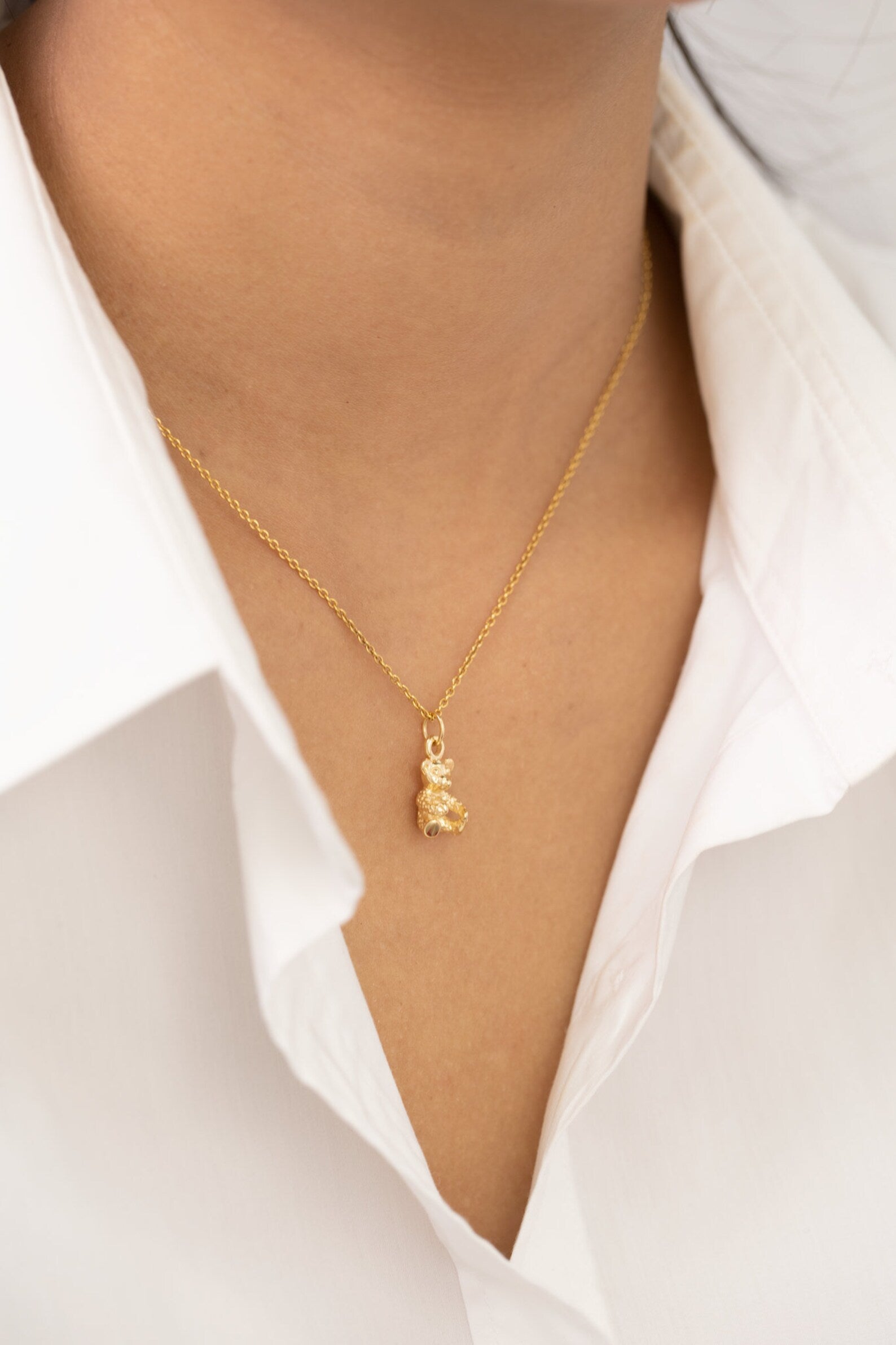 Minimalist Teddy Bear Necklace, Teddy Bear Pendant, Birthday Gift, Cute Necklace, Best Friend Gift, Animal Jewelry