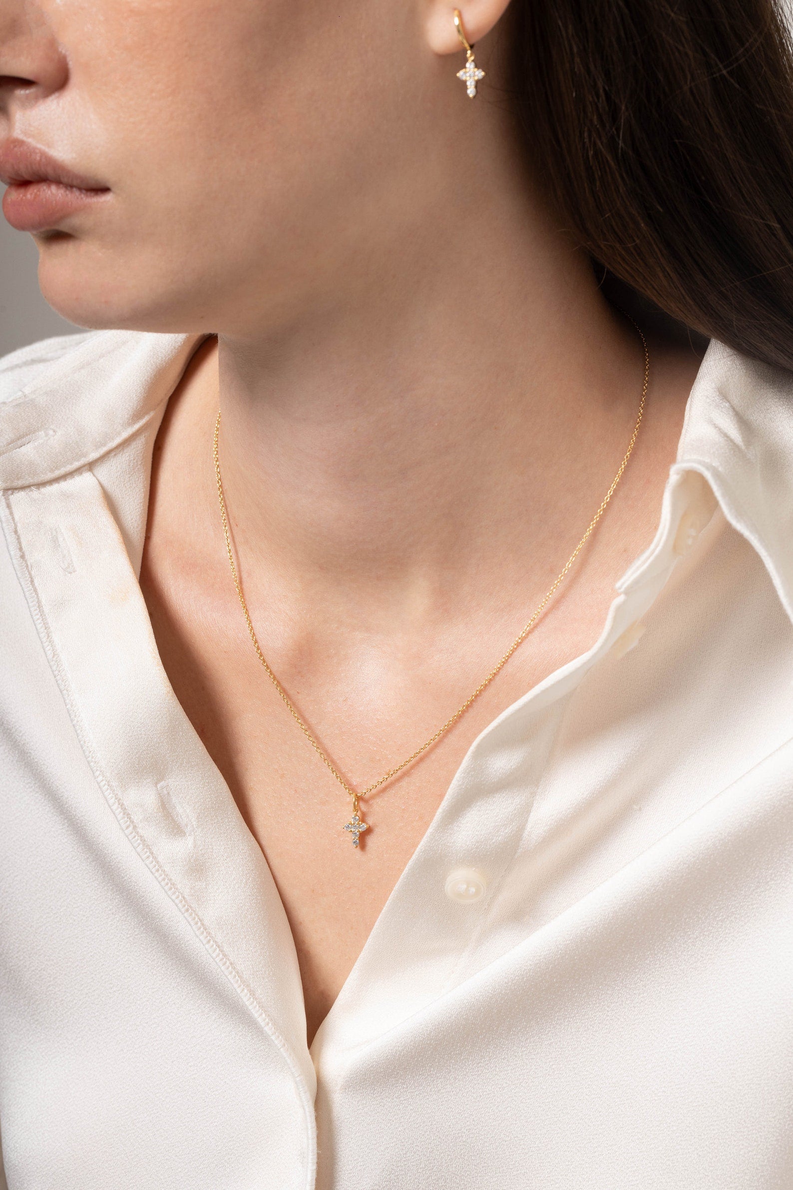 Minimalist Moissanite Cross Necklace / Tiny Cross Pendant Gift for Women / Religious Necklace Gift for Her / Cross Pendant