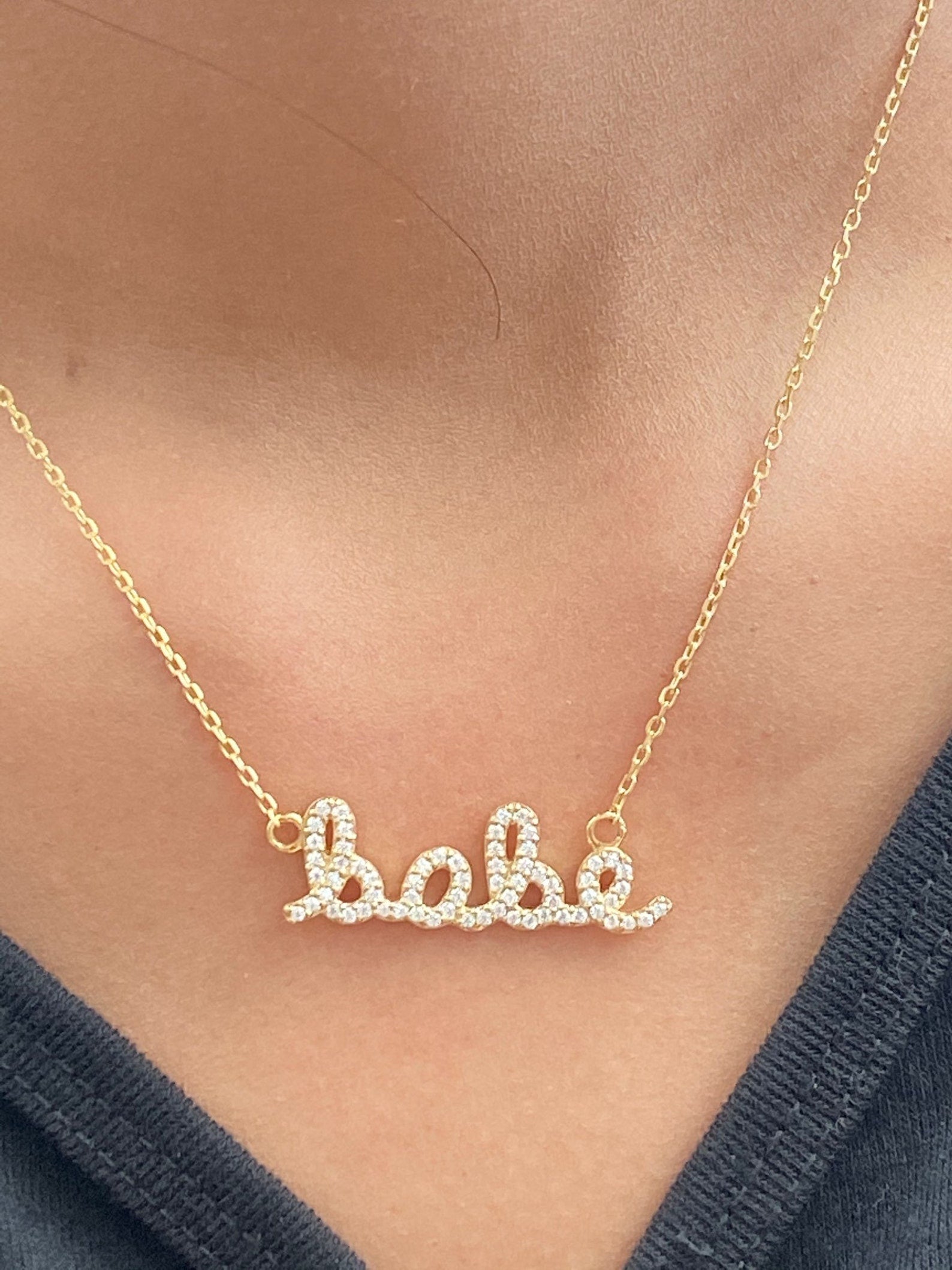 Babe Necklace / Personalized Name Necklace / Girlfriend Gift / Gift for Sweetheart / Gift for Wife / Mother's Day Gift
