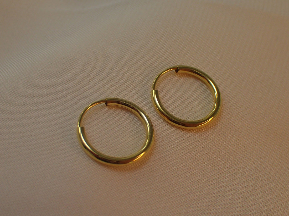 Solid Gold Thin Endless Hoops / 10mm Minimalist Hoop Earrings / Bridesmaid Gift / Huggie Hoops / Gift for Her