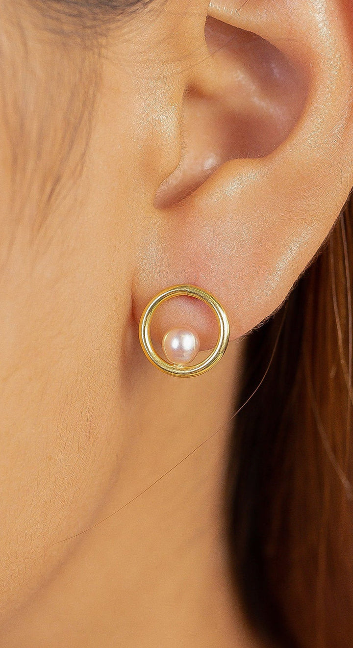 Unique Mother's Day Gift for Her, Pearl Circle Stud Earrings, Unique Mom Gift, Gift for New Mom, Gift for Stepmom, Gift for Mother-in-law