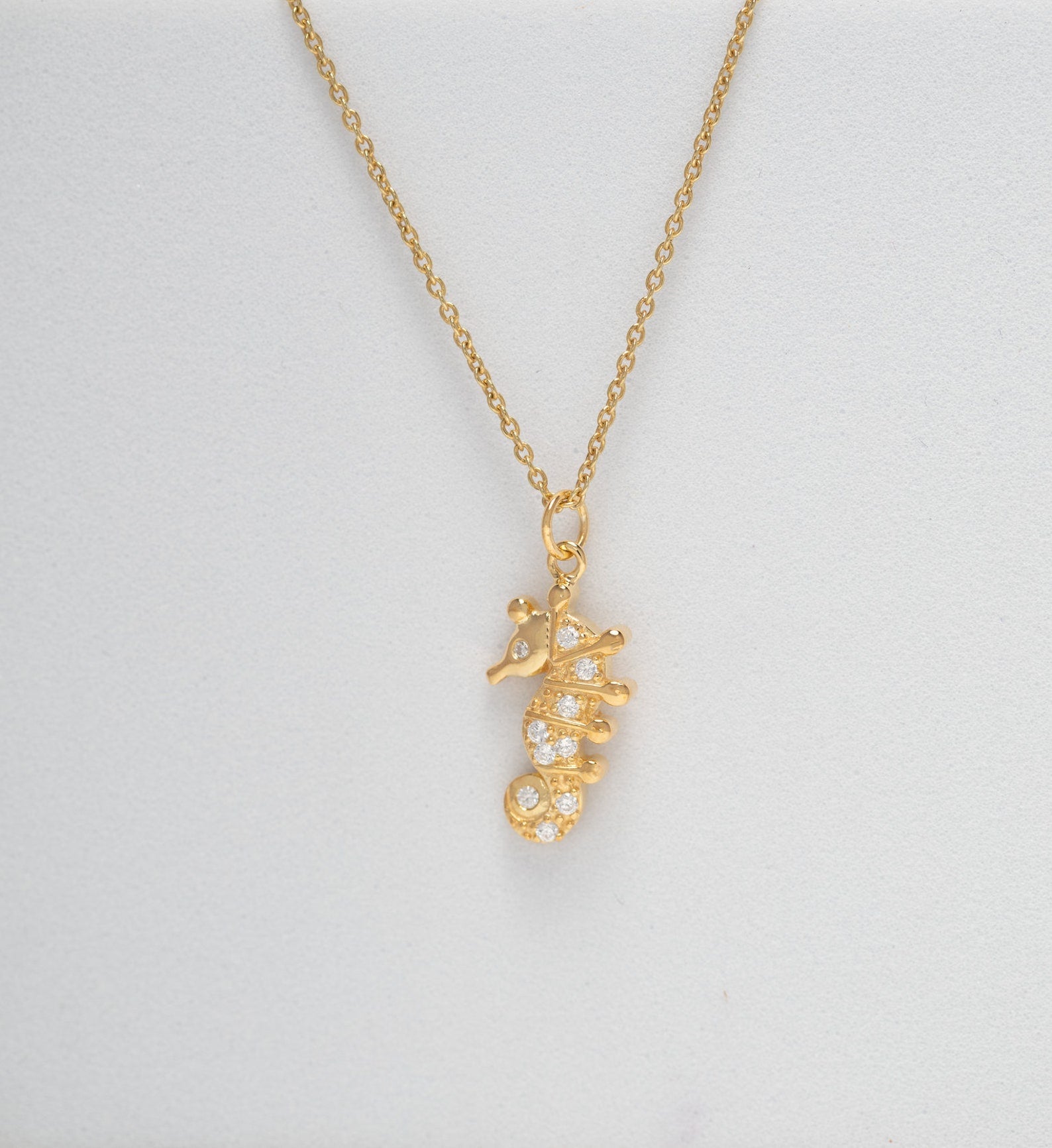 Delicate Seahorse Necklace, Seahorse Pendant Gift for Sea Lover, Seahorse Charm, Seahorse Jewellery, Nautical Necklace