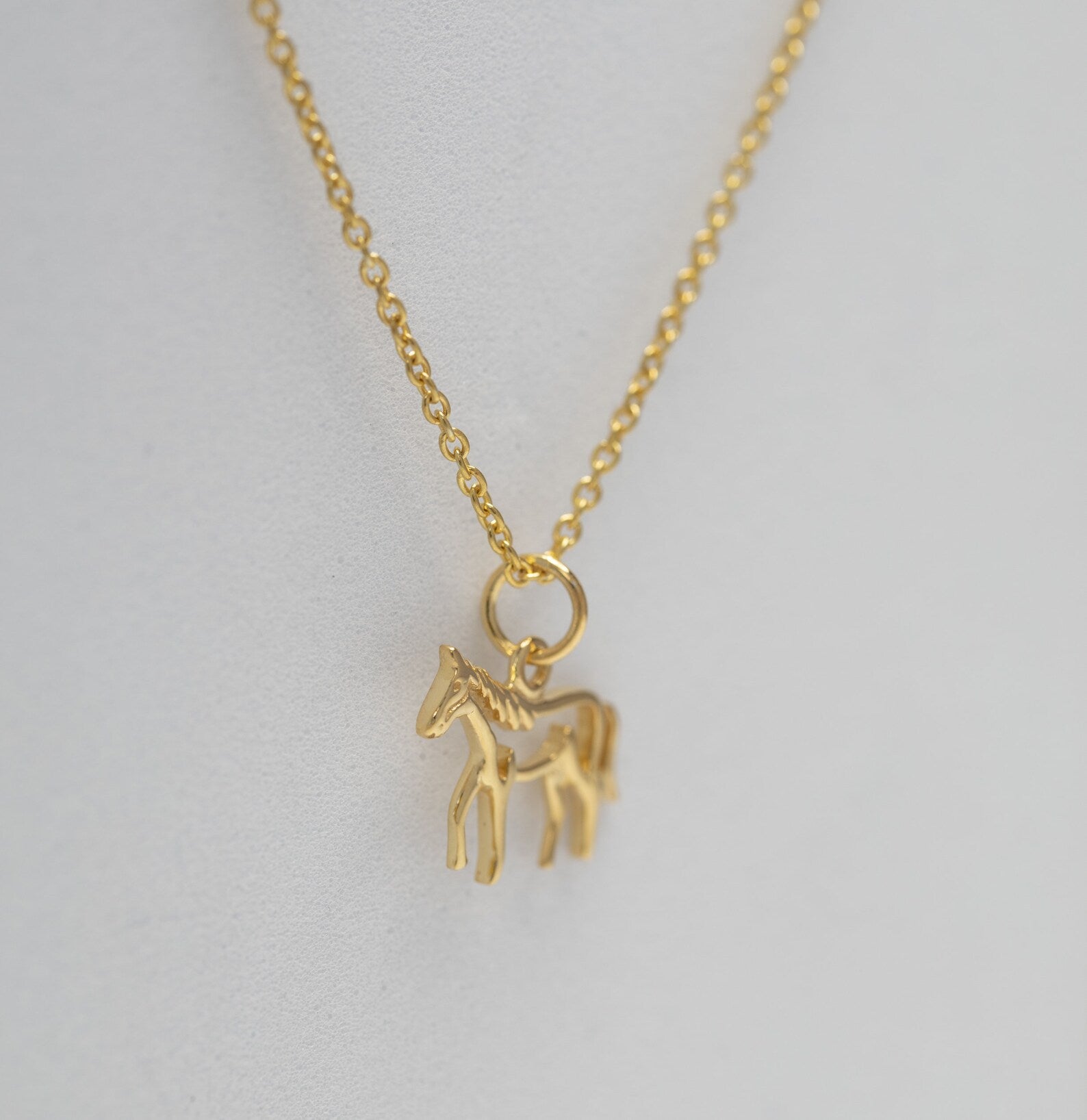 Minimalist Horse Necklace, Horse Charm Necklace, Equestrian Necklace, Horse Riding Gift, Animal Necklace