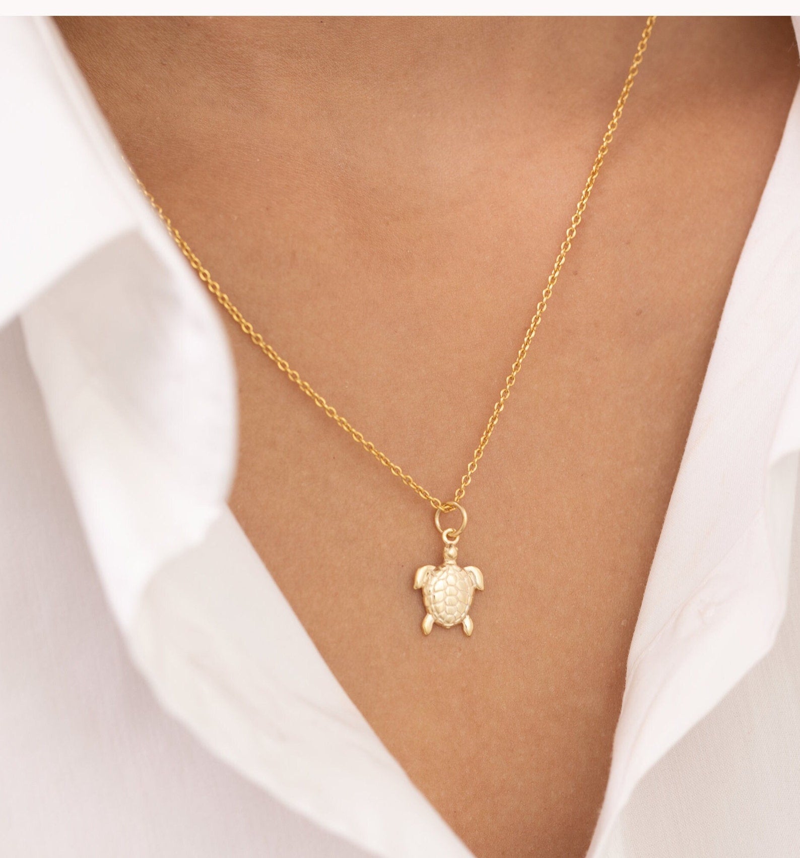 Turtle Charm Necklace, Tortoise Pendant Necklace, Minimalist Sea Necklace, Gifts for Animal Lover, Layering Necklaces