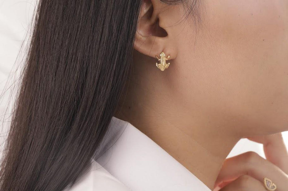 Frog Stud Earrings, Frog Stud Charm, Minimalist Frog Earrings, Animal Jewelry, Classic Earrings, Bridesmaid Gift