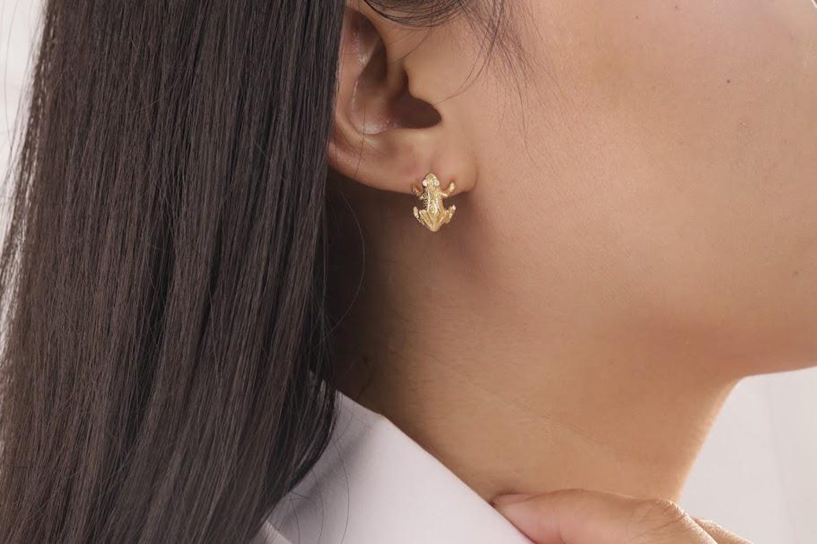 Frog Stud Earrings, Frog Stud Charm, Minimalist Frog Earrings, Animal Jewelry, Classic Earrings, Bridesmaid Gift