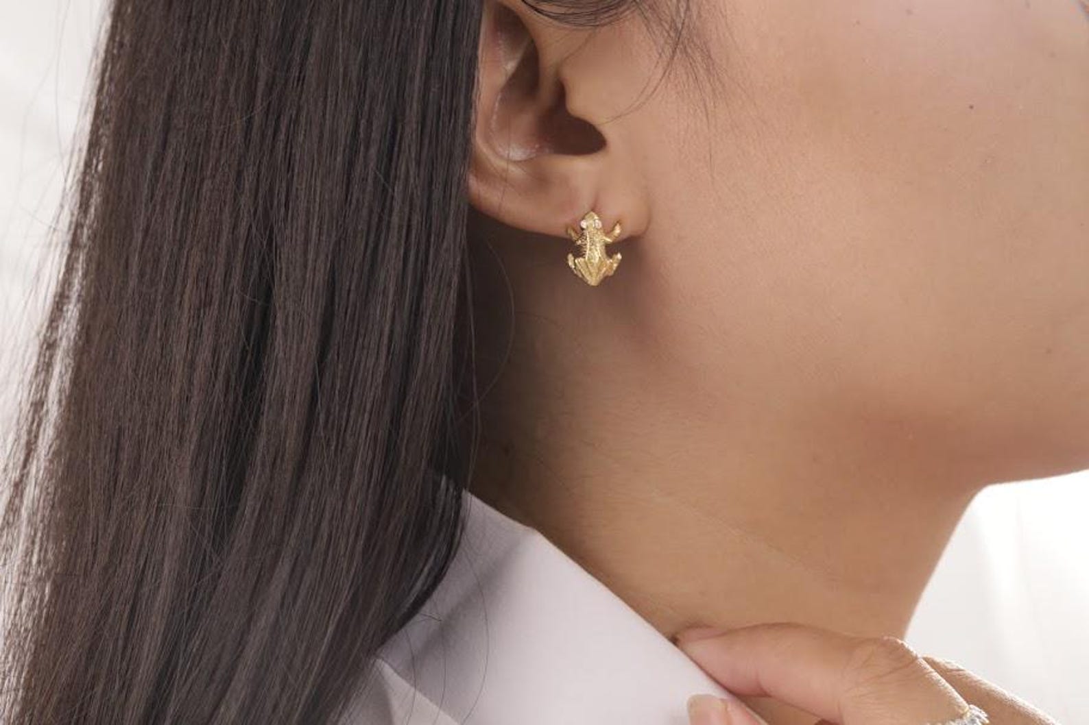 Frog Stud Earrings, Frog Stud Charm, Minimalist Frog Earrings, Animal Jewelry, Classic Earrings, Bridesmaid Gift