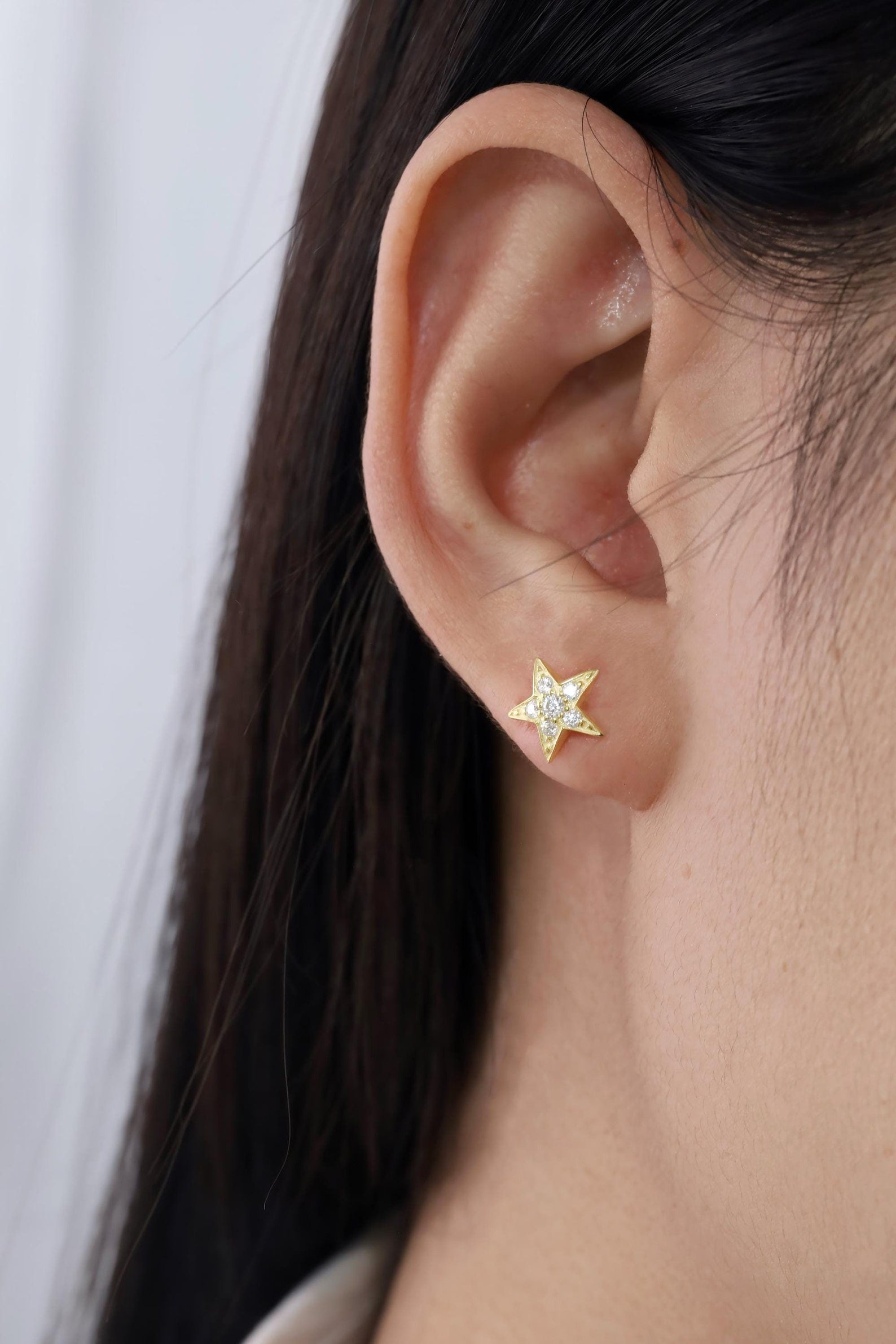 Diamond Star Stud Earrings, Minimalist Diamond Star Studs, Dainty and Elegant Jewelry for Women, Everyday Earrings