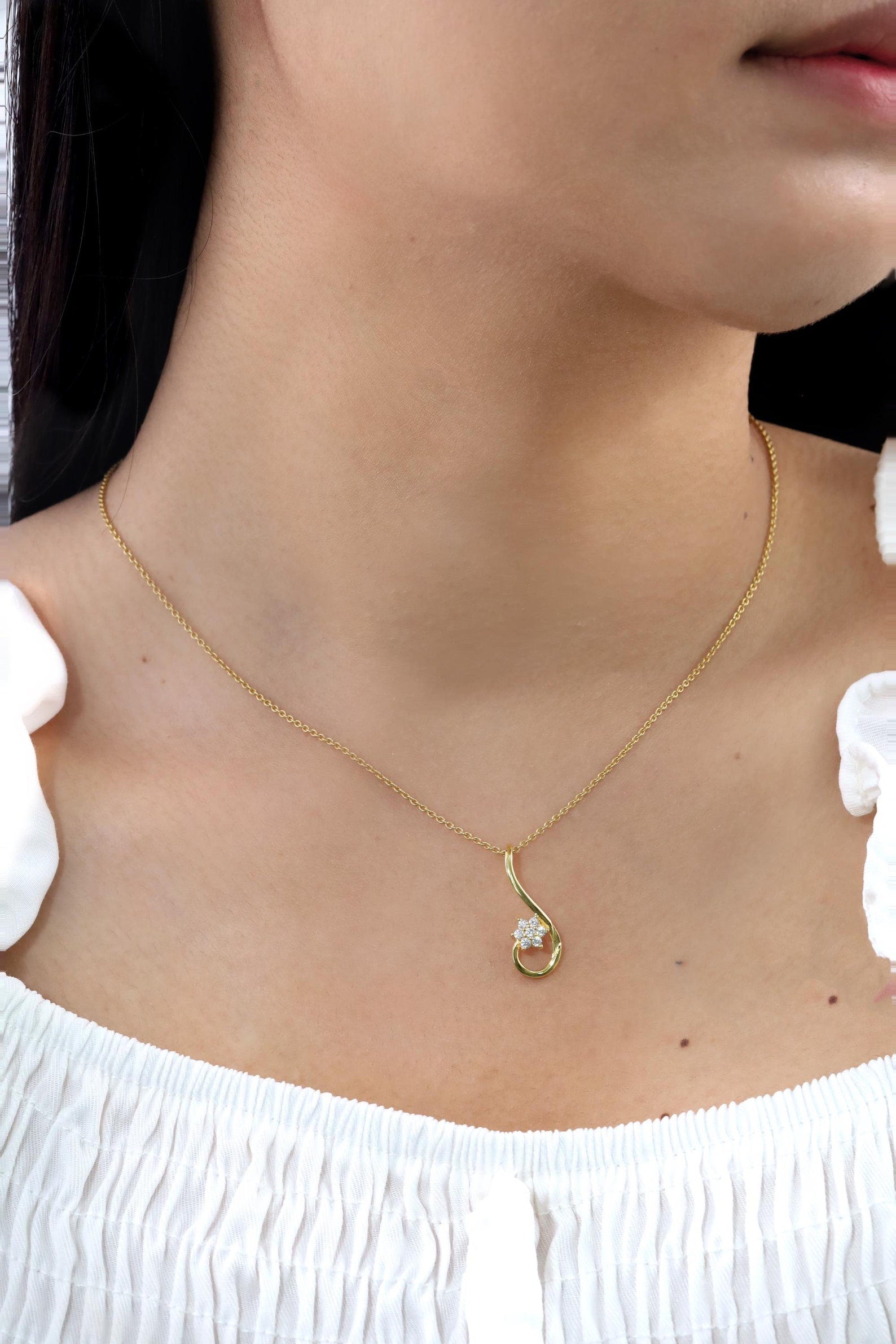 Cluster Diamond Necklace, Cluster Wedding Necklace Gift for Women, Flower Pendant Necklace, Cluster Drop Necklace Gift for Her