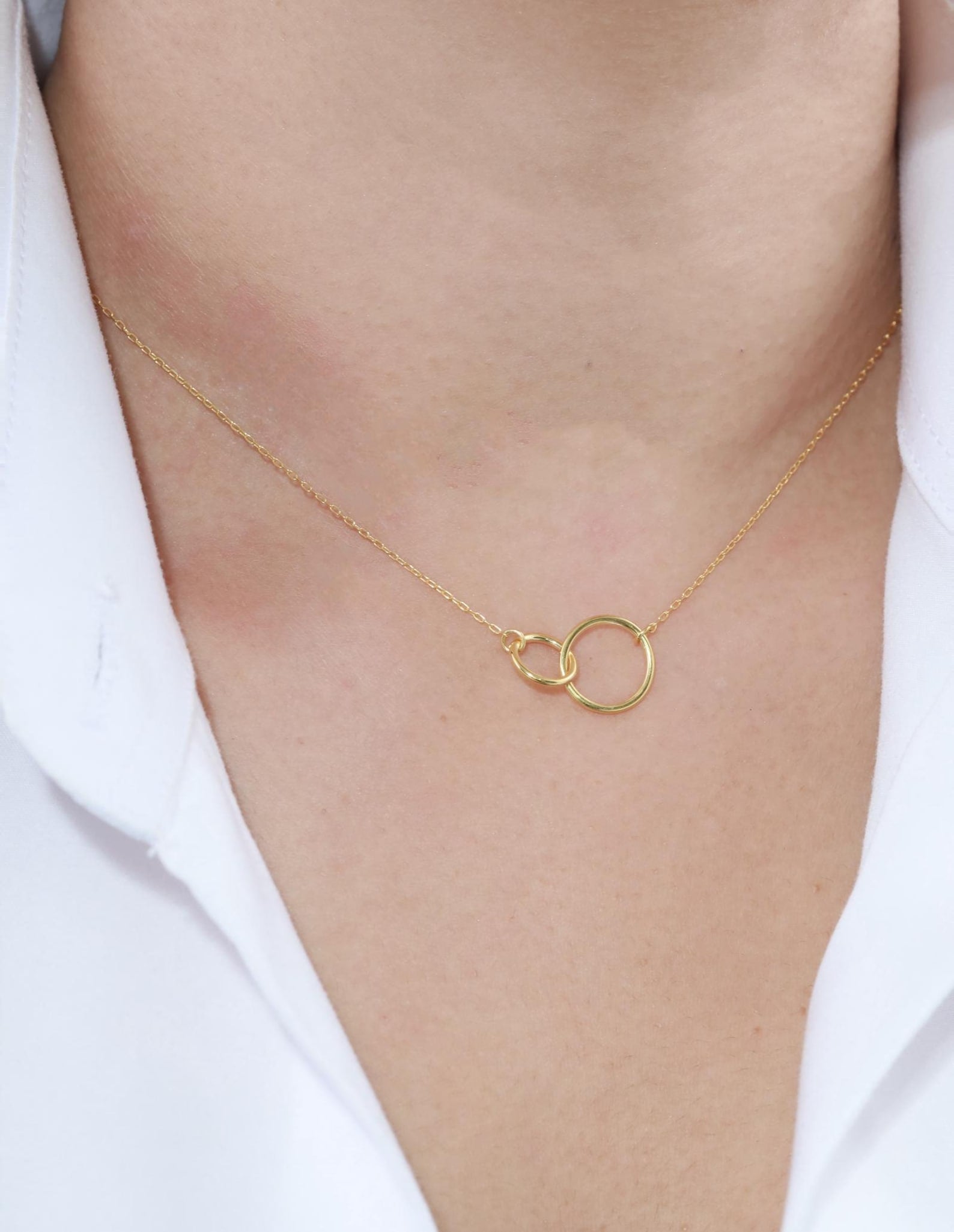 Interlocking Circle Necklace, Dainty Circle Necklace, Double Circle Charm Necklace, Infinity Karma Necklace Gift for Her