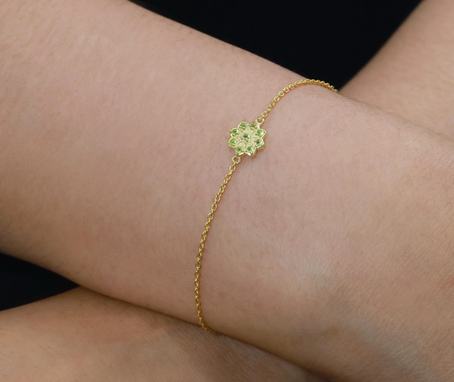 Peridot Cluster Bracelet, Flower Design Bracelet, August Birthstones, Bridesmaid Gift, Bridal Bracelet Gift for Her
