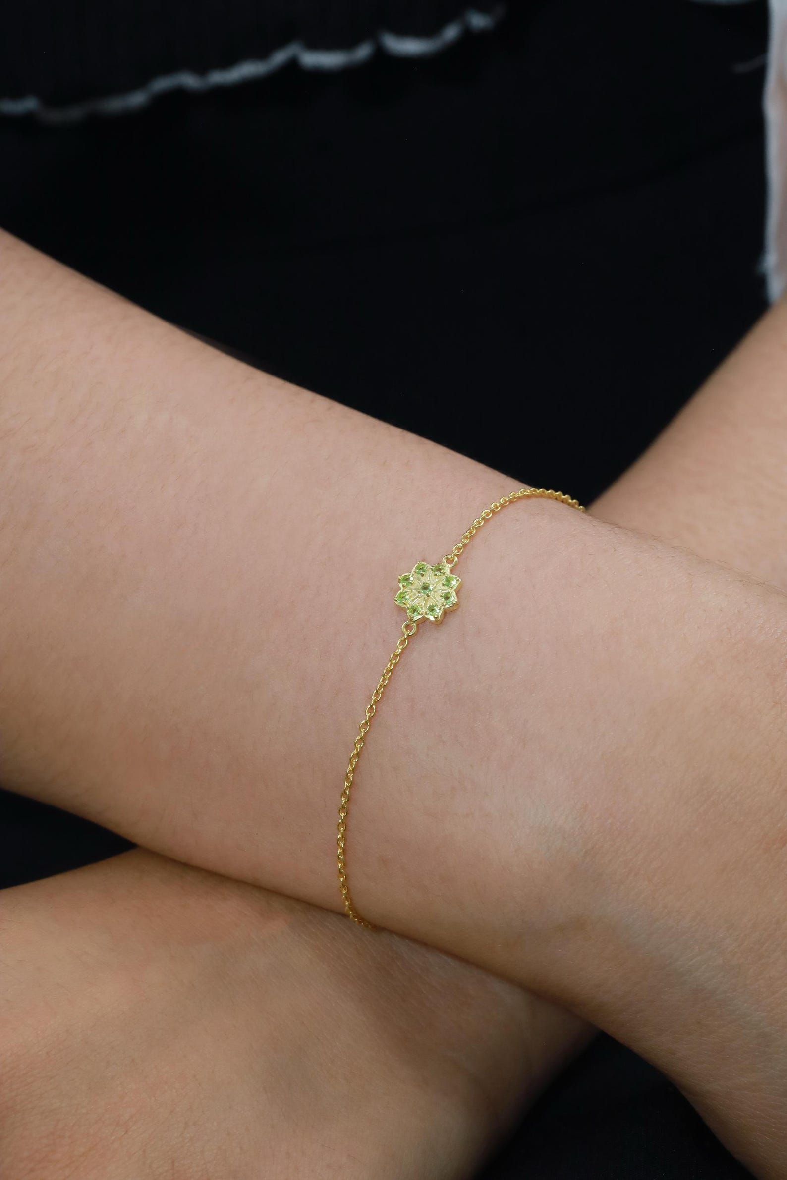 Peridot Cluster Bracelet, Flower Design Bracelet, August Birthstones, Bridesmaid Gift, Bridal Bracelet Gift for Her