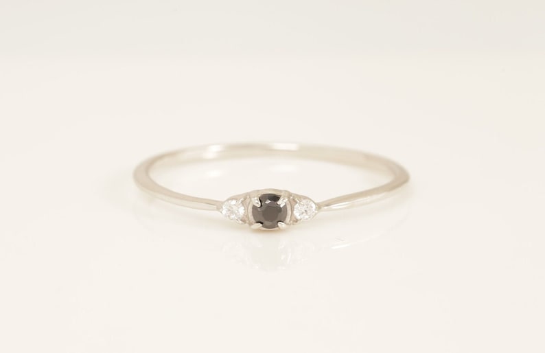 Minimalist Three Stone Black Diamond Ring, Dainty Wedding Band, Vintage Black Diamond Engagement Ring Gift for Her