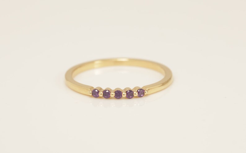 Five Stones Single Prong Amethyst Wedding Band, February Birthstone Ring, Classic Wedding Ring for Women, Dainty Stacking Ring