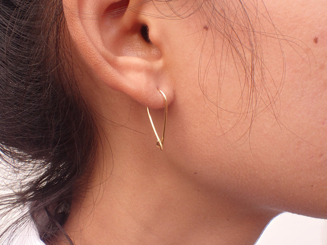 Raindrop Wire Earrings, Minimalist Earrings Gift for Women, Tear Drop Wire Earrings, Pear Shape Earrings, Unique Earrings Design