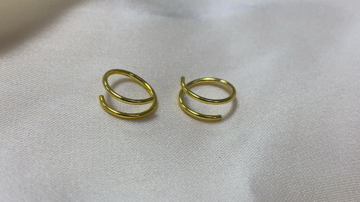 Tiny Double Hoop Twist Earrings / 11 MM Piercing Earrings / Mini Huggie Earrings / Sterling Silver Minimal Spiral Earring