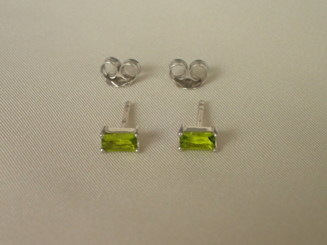 Peridot Baguette Stud Earrings / Minimal Dainty Earrings / August Birthstone / Crystal Studs / Geometric Earrings