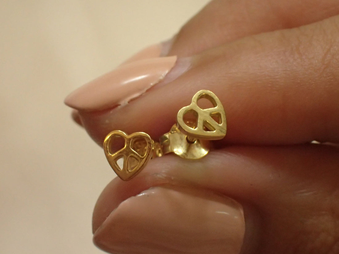 Peace Symbol Heart Stud Earrings / Peace Sign Earrings / Hippie Peace Earring Gift for Her / Peace Studs