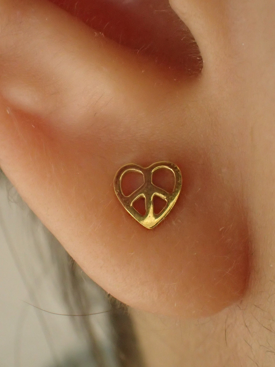 Peace Symbol Heart Stud Earrings / Peace Sign Earrings / Hippie Peace Earring Gift for Her / Peace Studs