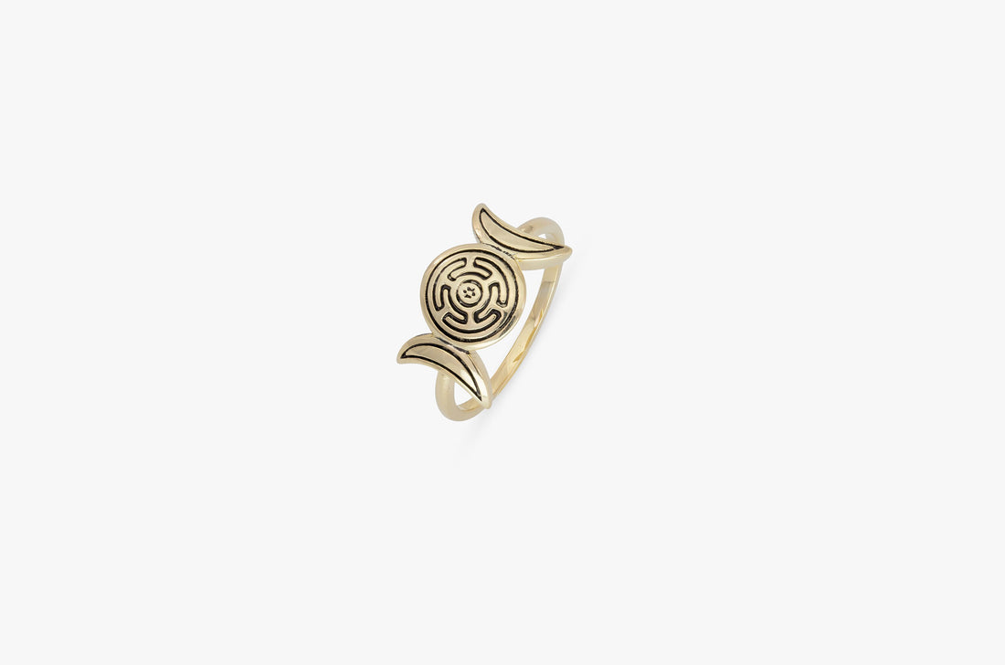 Hecate Moon Ring, Triple Moon Goddess, Hecate's Magic Strophalos Ring, Goddess Moon Ring