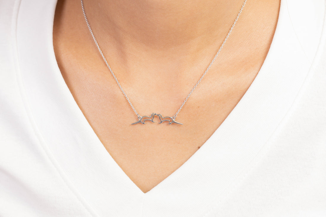 Kissing Sea Otters Necklace, Lover otter Necklace, Sterling Silver Sea Otter Pendant, His and Her Jewelry, Animal Necklace