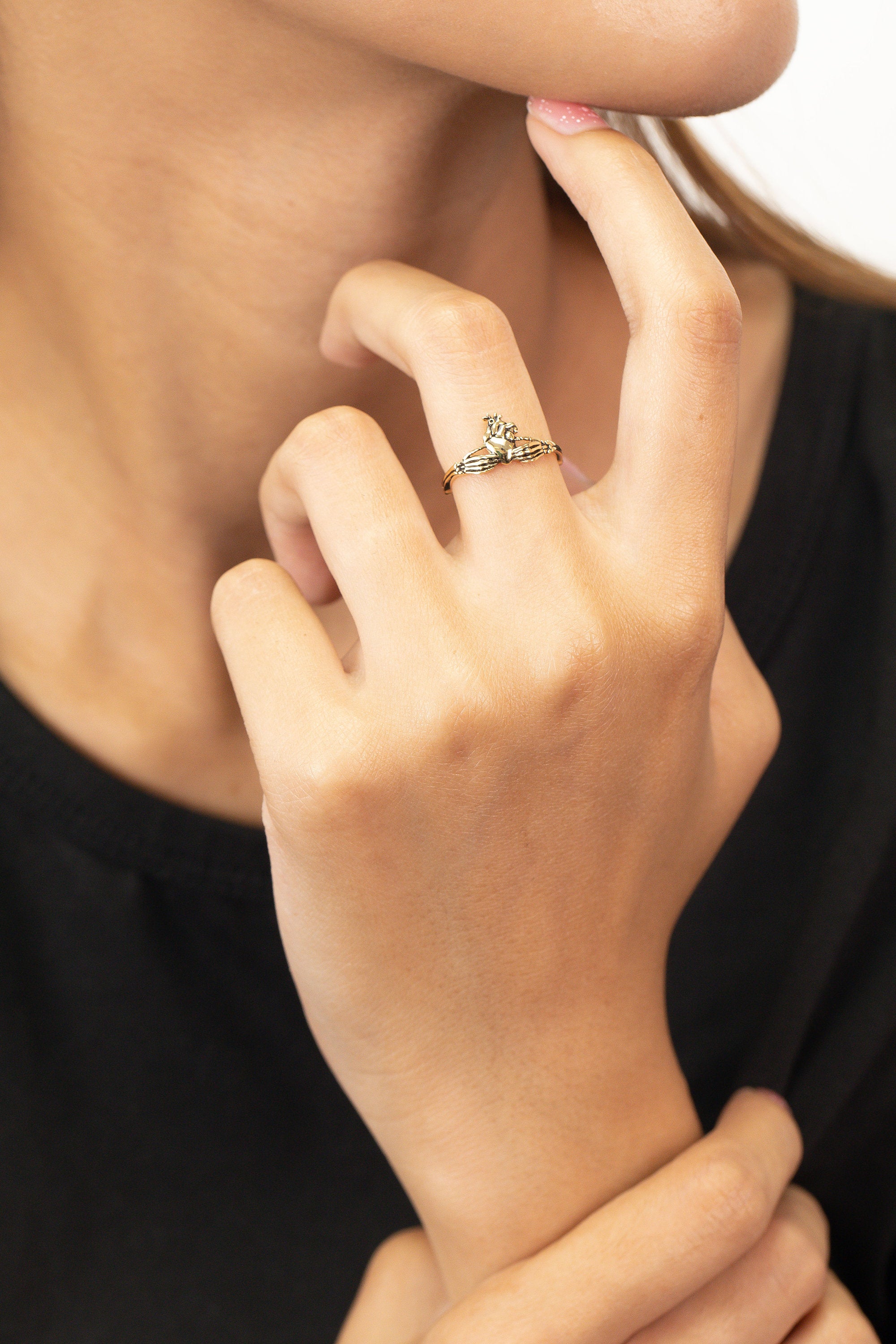 Skull Claddagh Ring, Sterling Silver Skull Wedding ring, Skeleton Simple Ring, Gothic Jewelry, Halloween Jewelry