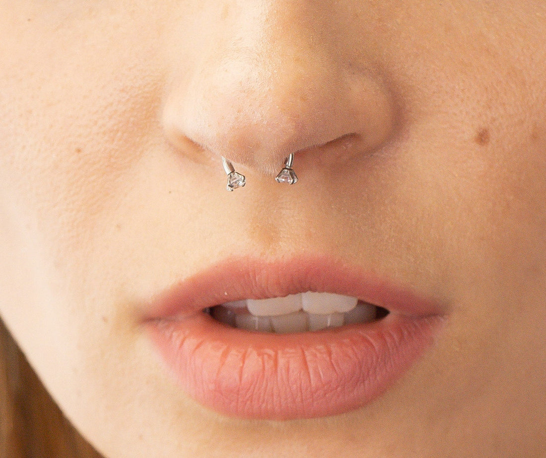Diamond Septum Ring, Horseshoe Ring, Nose Piercing, Modern ring, Minimalist Ring, Septum Ring, Piercing Jewelry