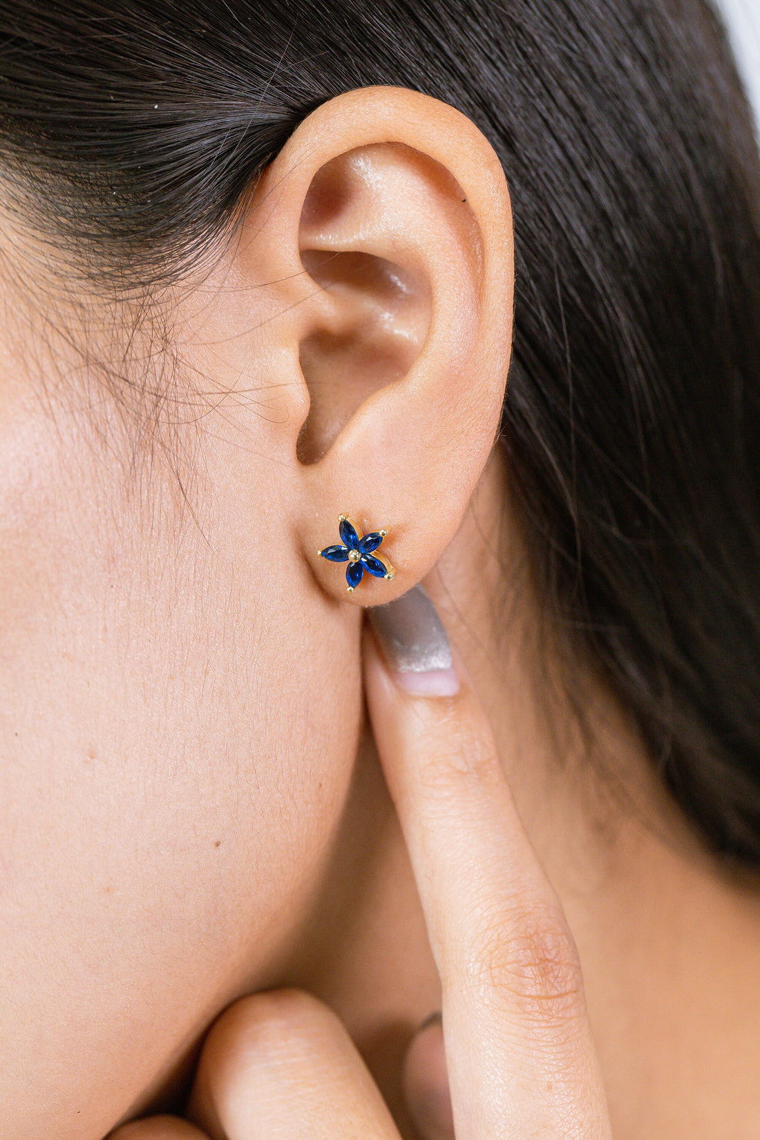 Blue Sapphire Earrings Five Stone Flower Studs September Birthstone Earrings Minimalist Earrings Gift for Her Last Minute Gifts
