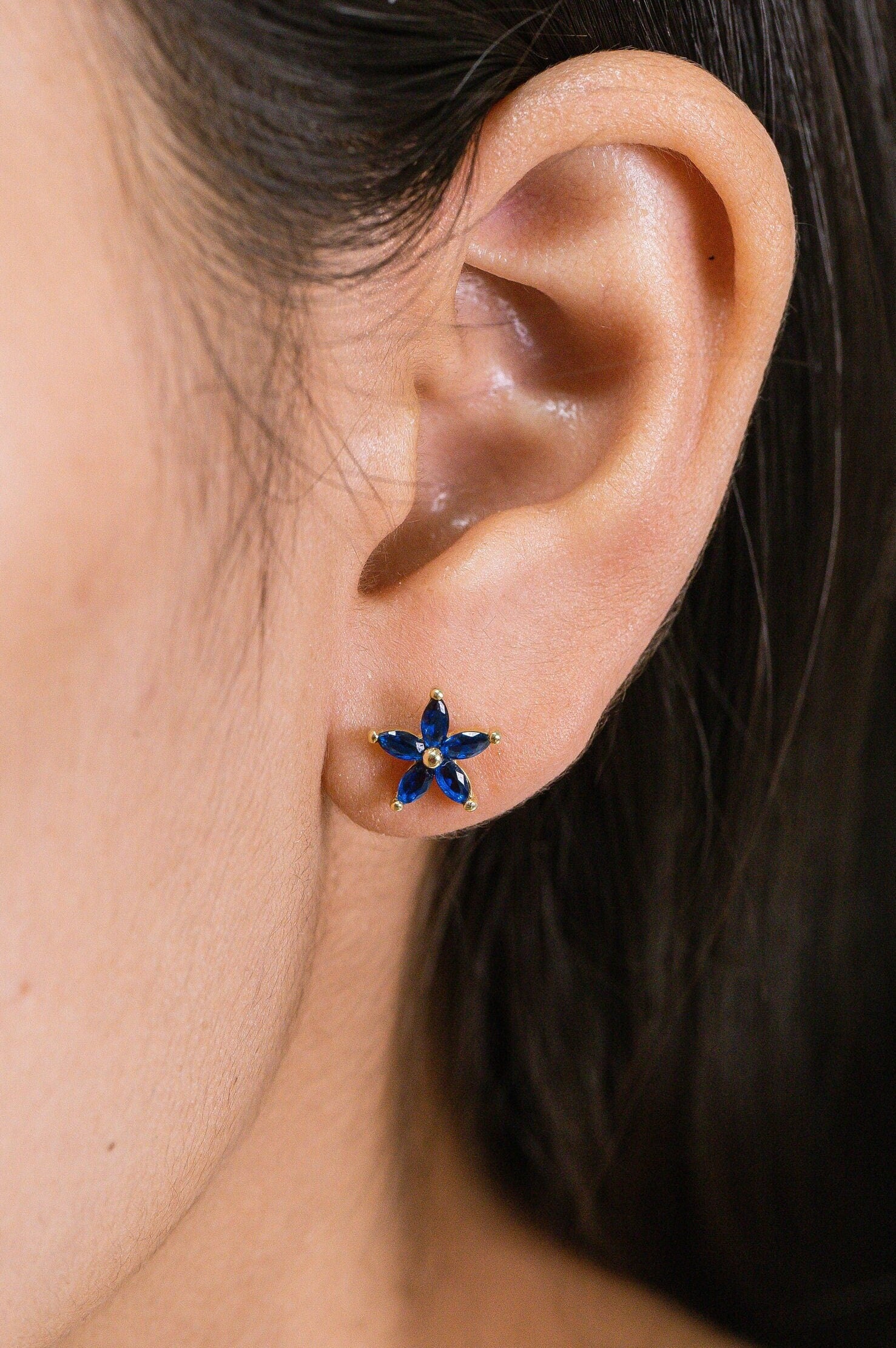 Blue Sapphire Earrings Five Stone Flower Studs September Birthstone Earrings Minimalist Earrings Gift for Her Last Minute Gifts