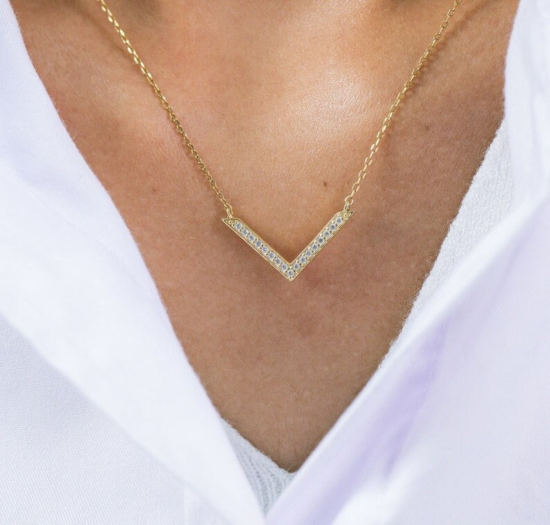 Diamond Chevron Necklace, V Shape Necklace, Geometric Chevron Bar Necklace, Minimalist Necklace Gift for Her, Last Minute Gifts