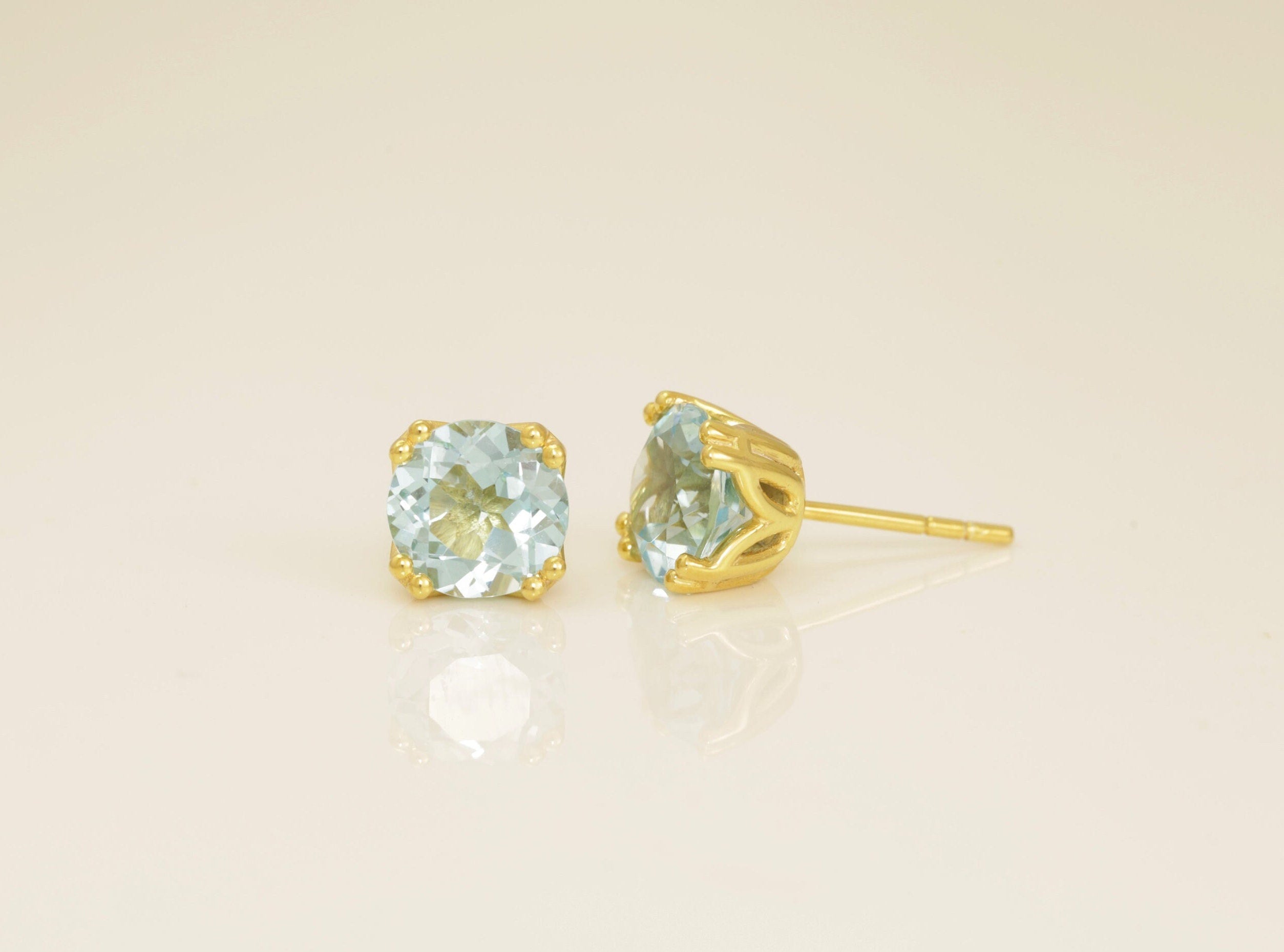 8.0mm Aquamarine Filigree Stud Earrings, March Birthstone Gift, Double Prong Filigree Studs Gift for Women, Aquamarine Earrings