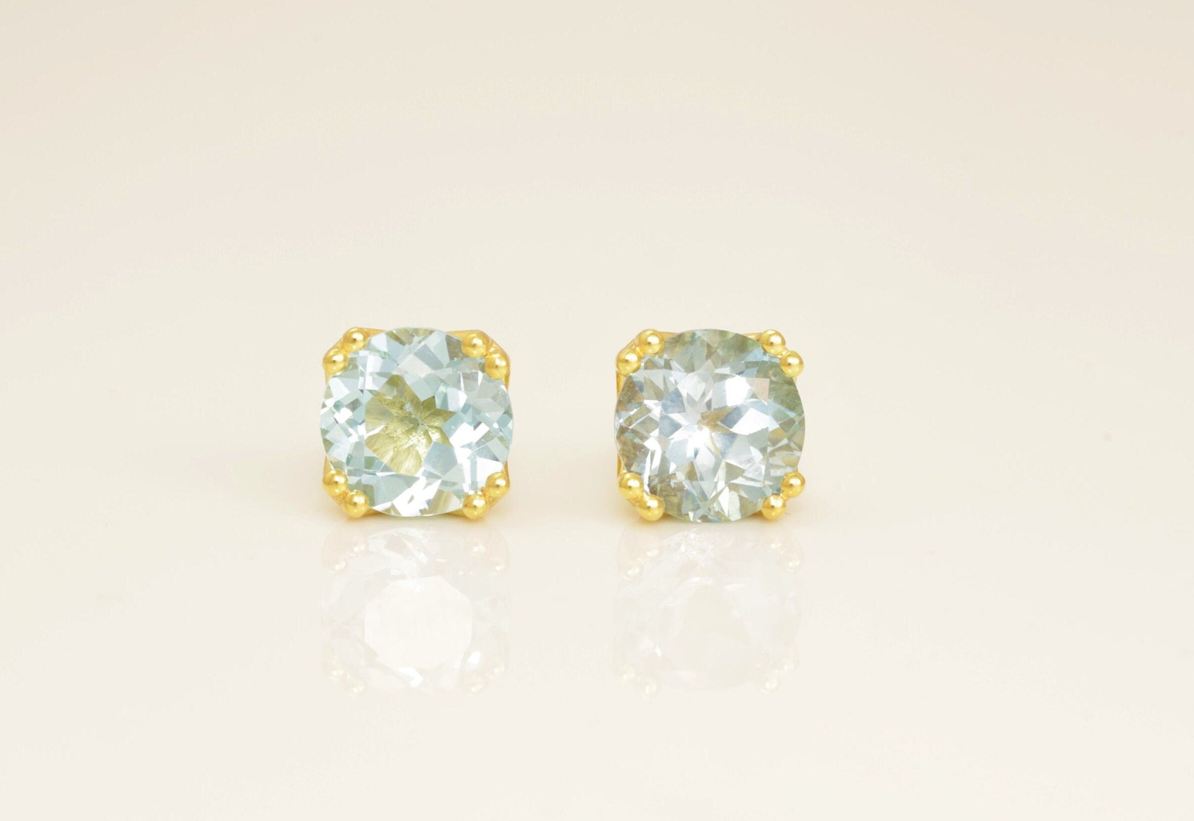 8.0mm Aquamarine Filigree Stud Earrings, March Birthstone Gift, Double Prong Filigree Studs Gift for Women, Aquamarine Earrings