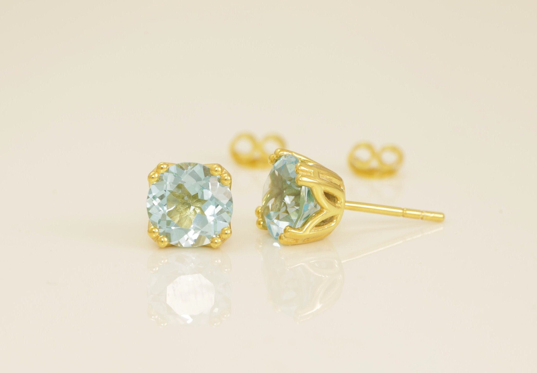 8.0mm Aquamarine Filigree Stud Earrings, March Birthstone Gift, Double Prong Filigree Studs Gift for Women, Aquamarine Earrings