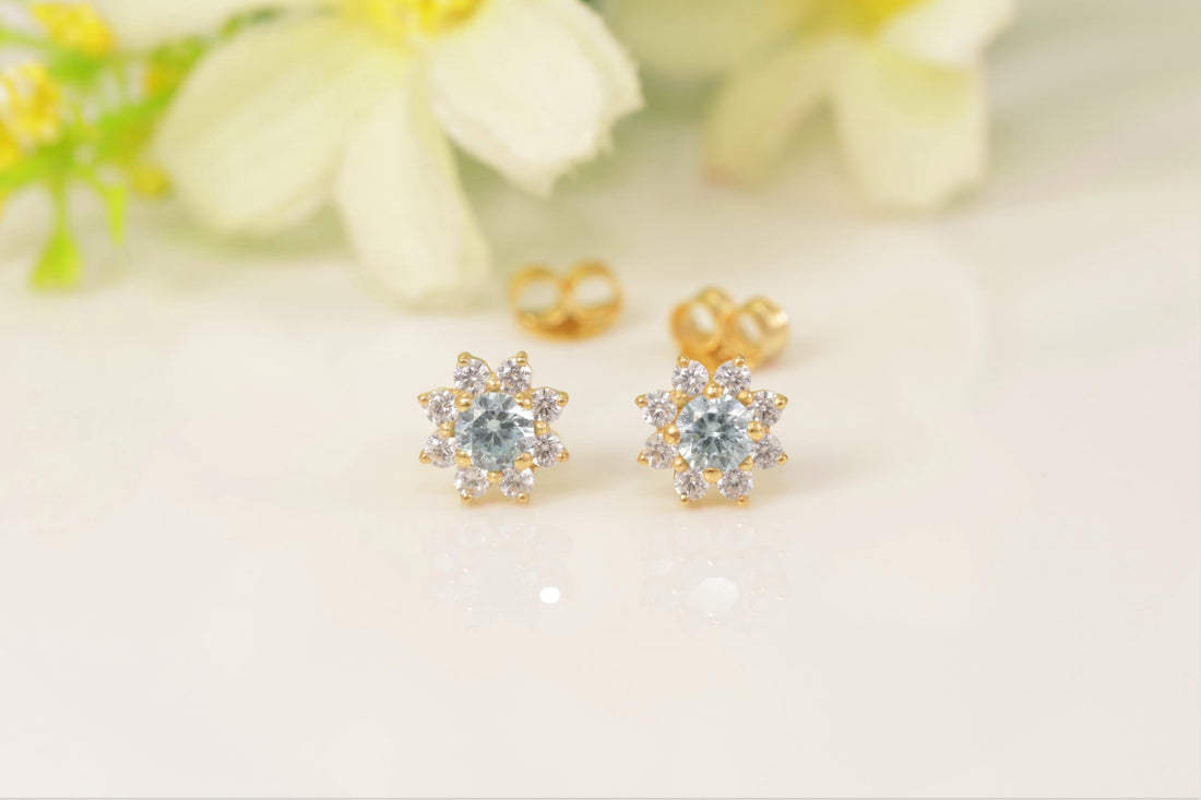 Aquamarine Flower Stud Earrings, Flower Stud Charm, Aquamarine Minimalist Earrings, Floral Jewelry, Classic Earrings, Bridesmaid Gift