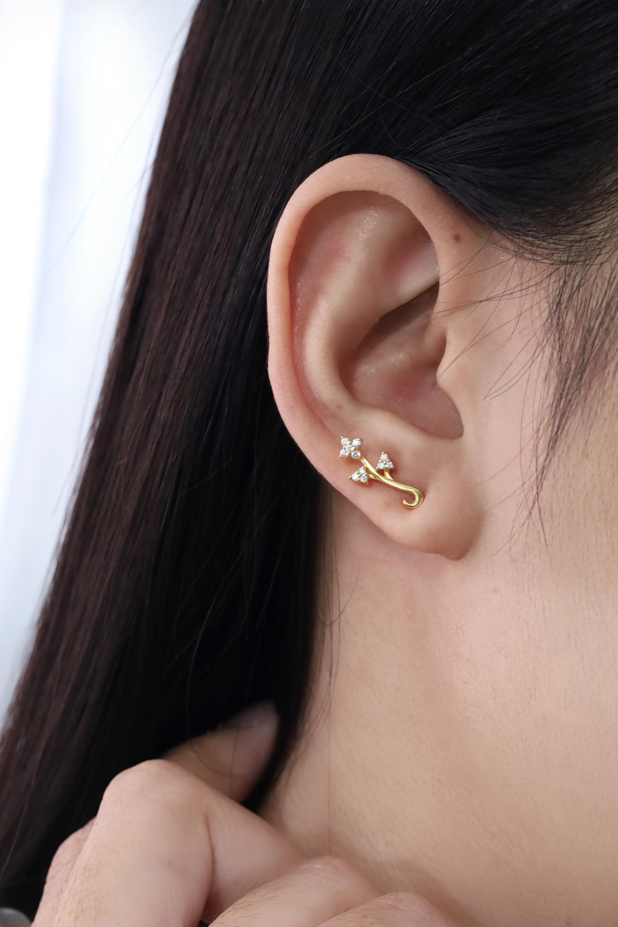 Leaf Vine Diamond Stud Earrings, Dainty Leaf Diamond Earrings, Dainty and Elegant Jewelry for Women, Everyday Earrings Gift for Her