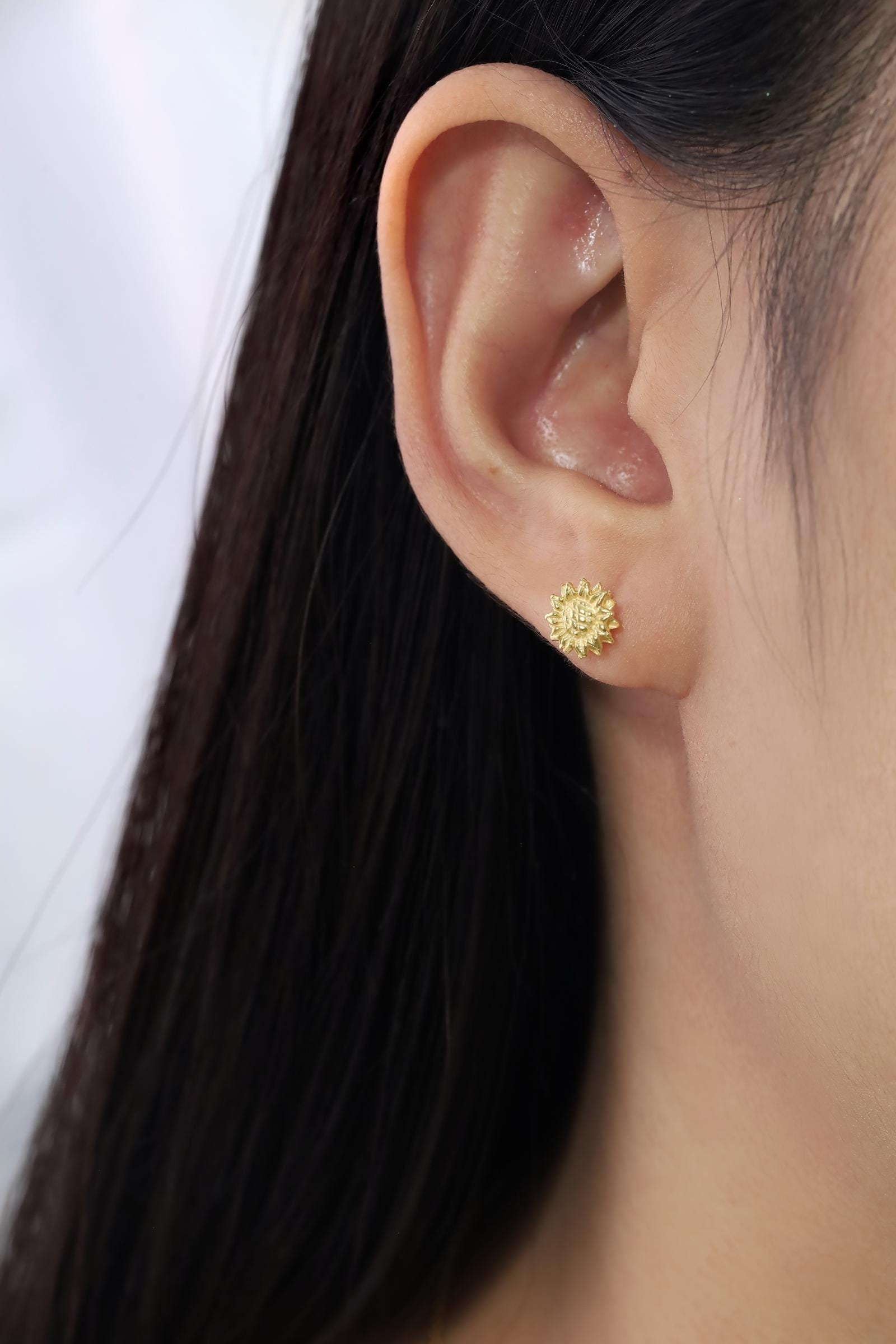 Sunflower Stud Earrings, Floral Stud Earrings Gift for Women, Dainty Flower Stud Earrings, Wedding Gift
