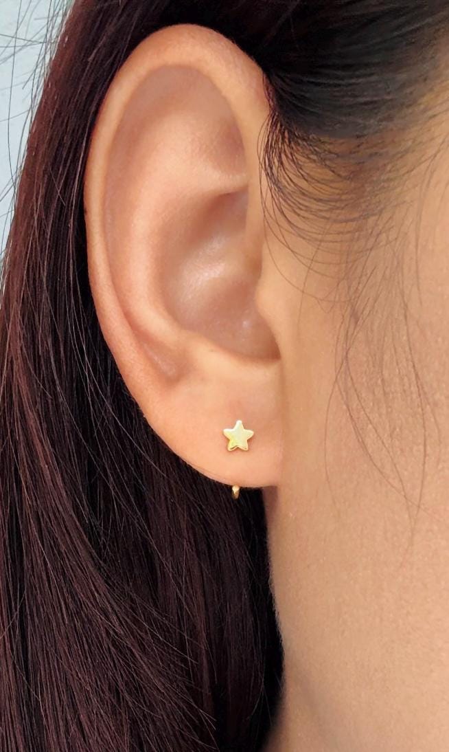 Star Open Huggies Earrings Star Charm Huggie Earrings 18K Gold Star Hoop Earrings Dainty Star Hoop Earrings Cute Star Small Hoops