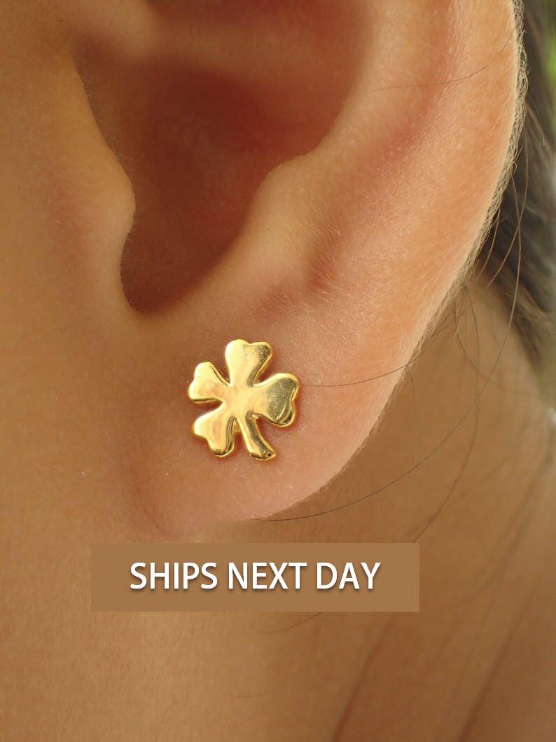 Four Leaf Clover Earrings, Clover Stud Earrings, 18k Gold Dainty Earrings, Tiny Clover Earrings, Good Luck Earrings