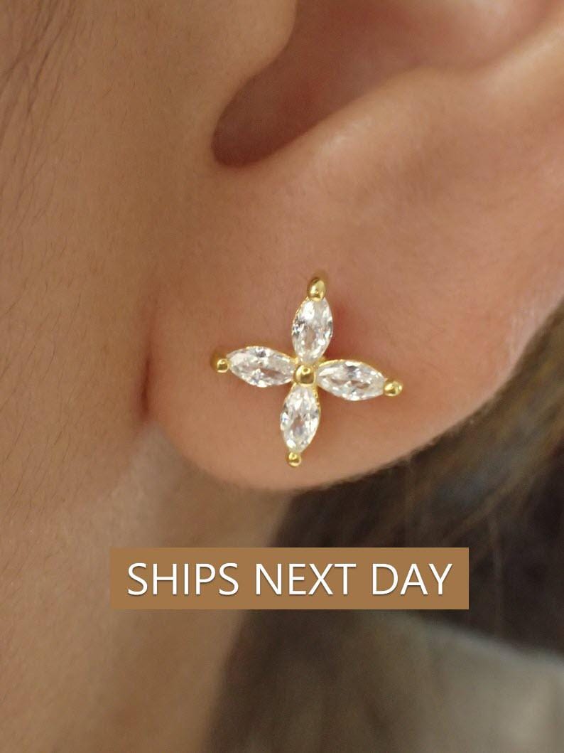 Marquise Stud Earrings / Minimalist Flower Earrings / Floral Studs / Wedding Gift / Christmas Jewelry Gift