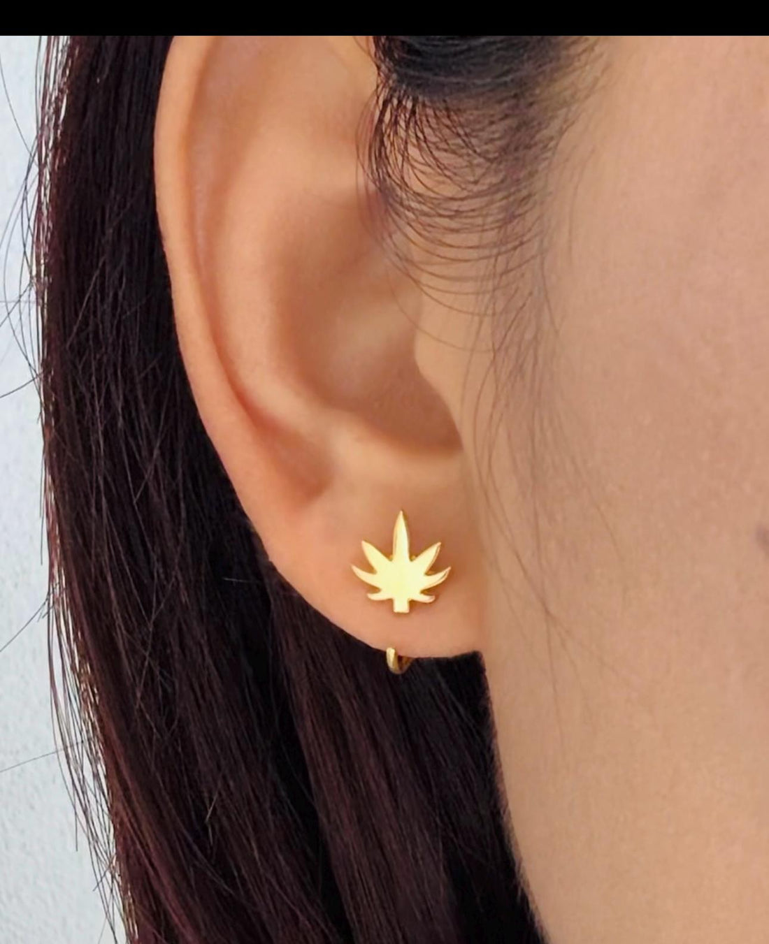 Cannabis Leaf Huggies Earrings Marijuana Leaf Open Hoop Earrings Weed Leaf Huggie Hoops Pot Leaf Hoop Earrings Hemp Leaf Huggie Earrings