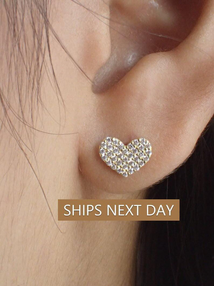 Heart Stud Earrings / Diamonds Heart Earrings / Crystal Heart Tragus / Cartilage Stud / Earrings for Women
