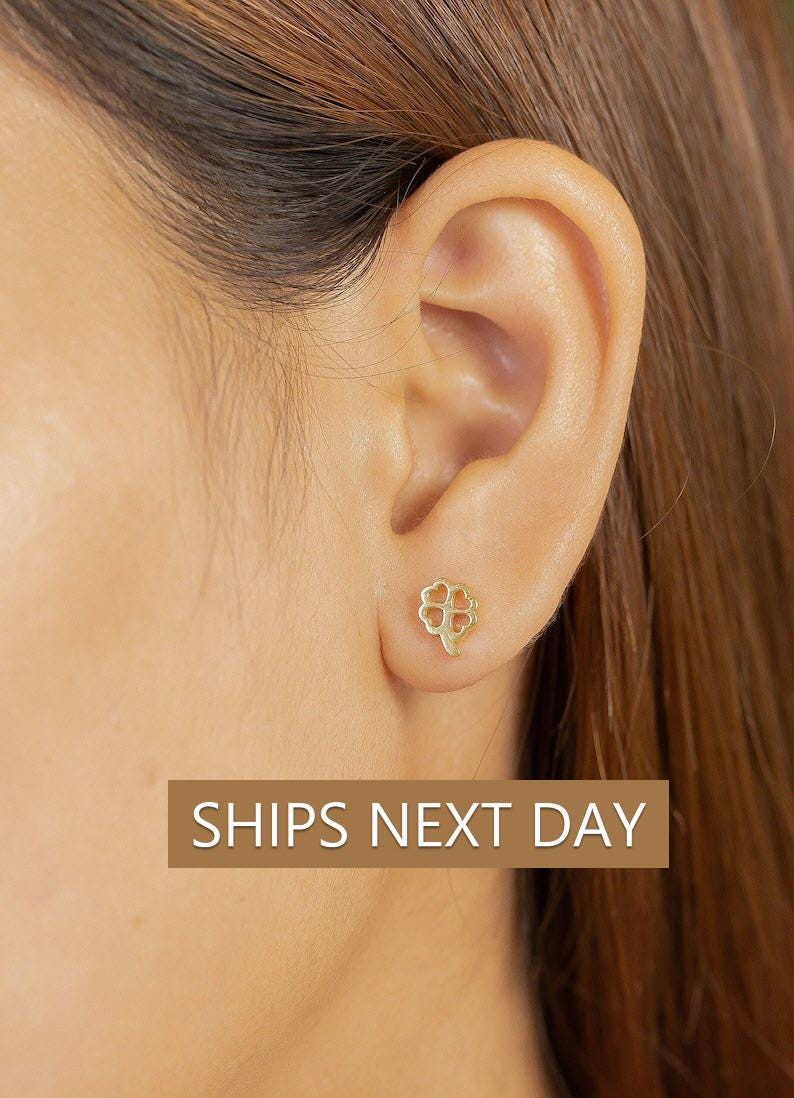 Open Heart Stud Earrings, Dainty Minimalist Heart Earrings, Romantic Jewelry, Anniversary Gift for Girlfriend or Wife