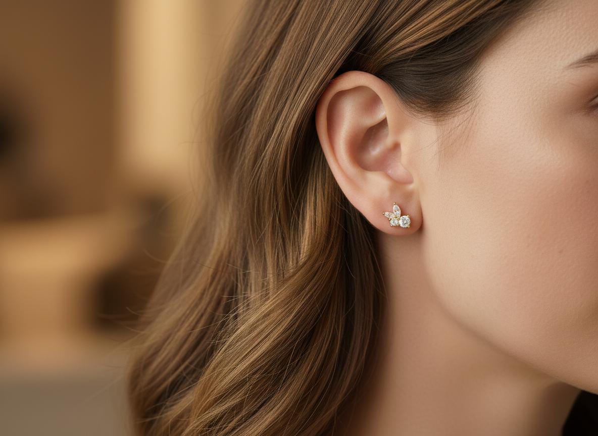 Diamond  Stud Earrings / Minimalist Earrings / Earrings Gifts for Women / Diamond Silver Earrings / Bridesmaid Gift
