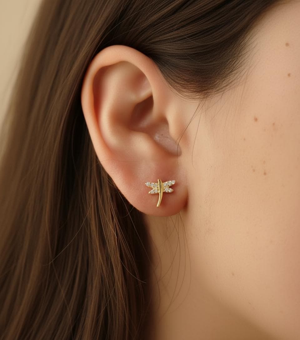 Dragonfly Stud Earrings / Insect Earrings / Gift for Mom / Gift for Sister / Gift for Insect Lover / Last Minute Gifts
