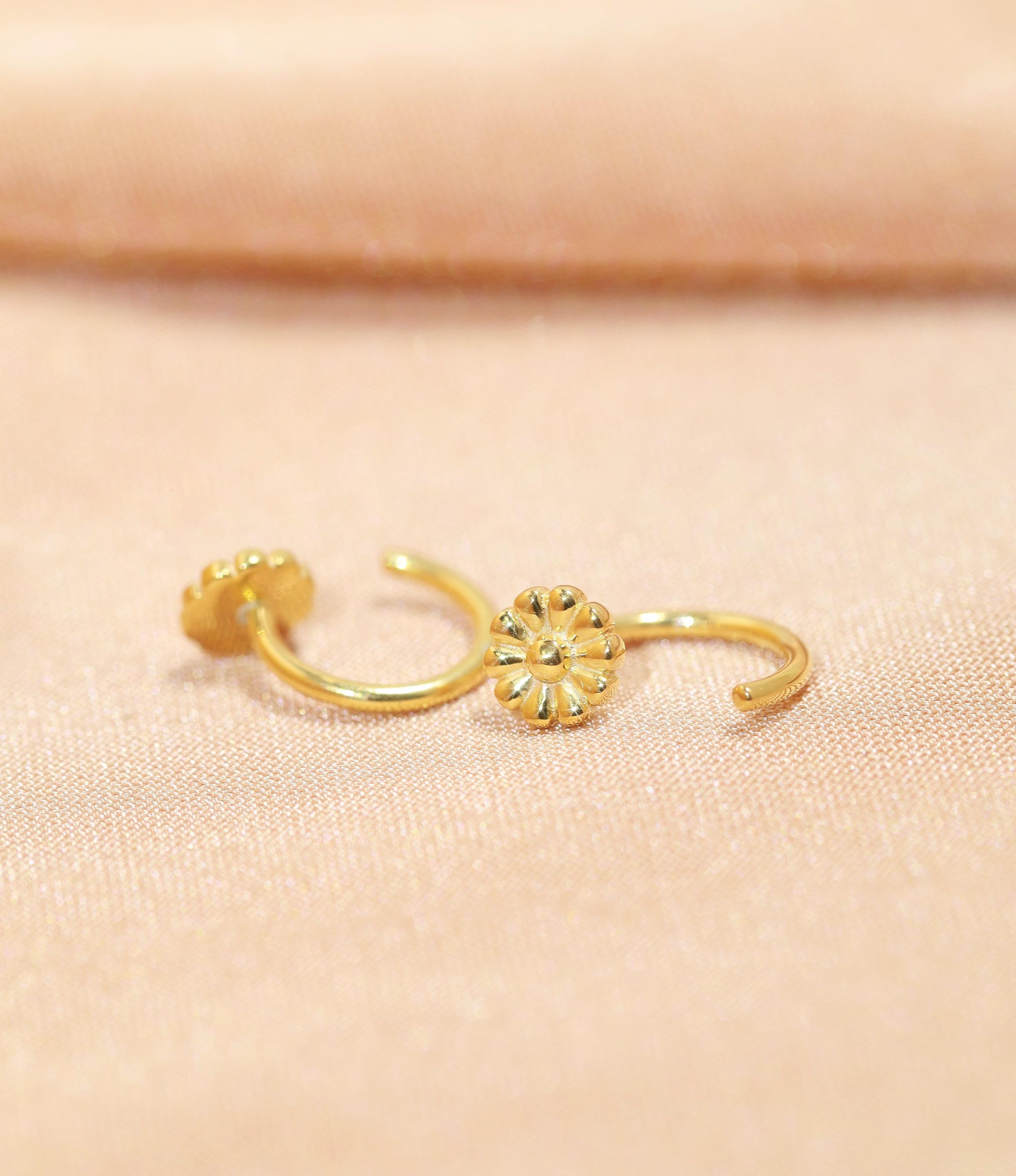 Daisy Flower Open Huggies Earrings Gold Daisy Hoop Earrings Flower Hoop Earrings Silver Daisy Hoops Daisy Charm Earrings Floral Earrings