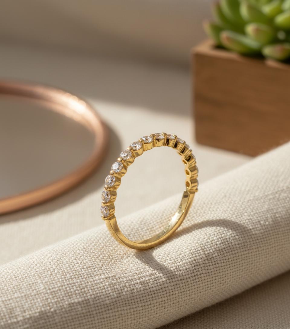 Moissanite Wedding Band, Single Prong Moissanite Stackable Ring, 1.8mm 2.0mm 2.2mm Moissanite Matching Ring, Gift for Her