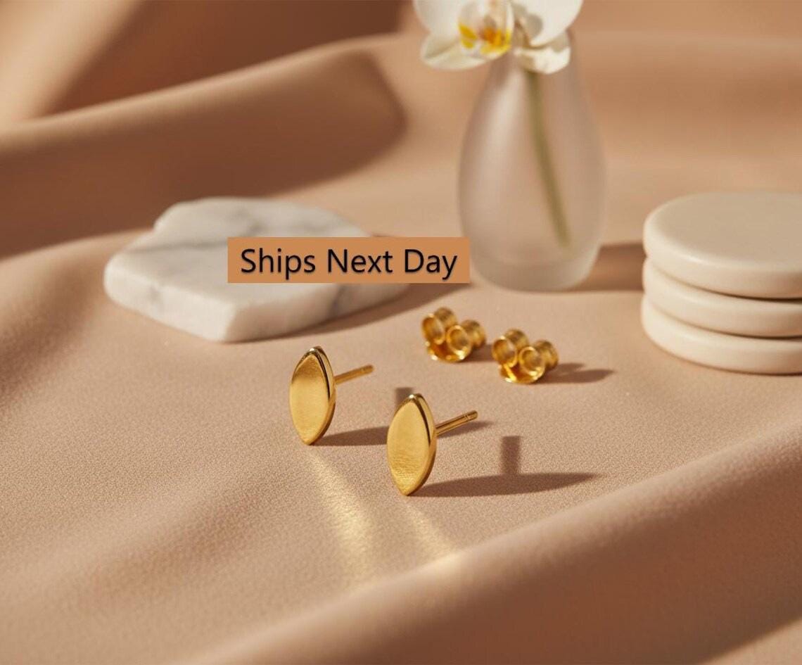 Dainty Marquise Stud Earrings, 18K Gold Plated Minimalist Earrings, Vintage Bridal Studs, Bridesmaid Wedding Gift for Her