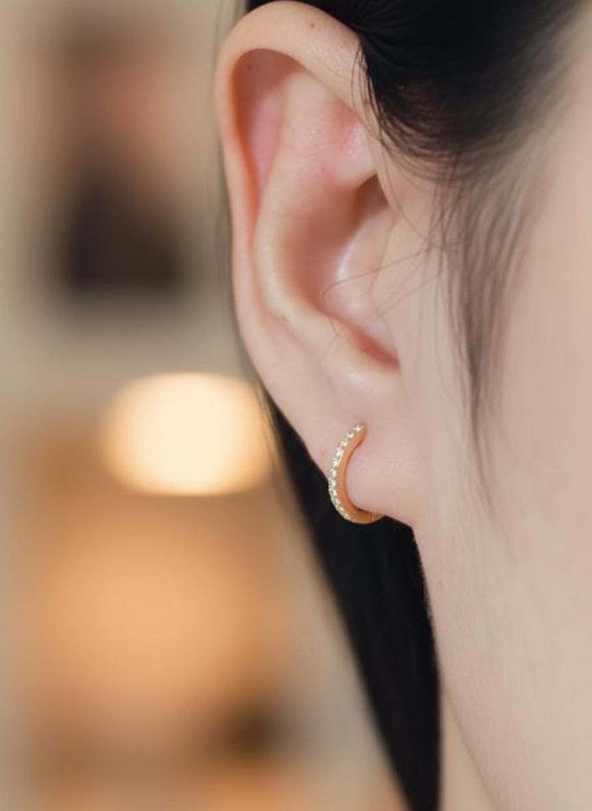8mm Moissanite Huggie Hoop Earrings, Minimalist Hoop Earring Gift for Women, Huggies Hoop, Bridal Wedding Earrings