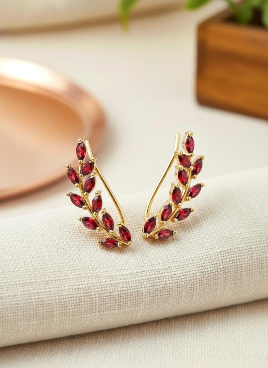 Garnet Earring Climber / Marquise Ear Crawlers Earring / Ear Climber Earring / Bridesmaid Gift / January Birthstones