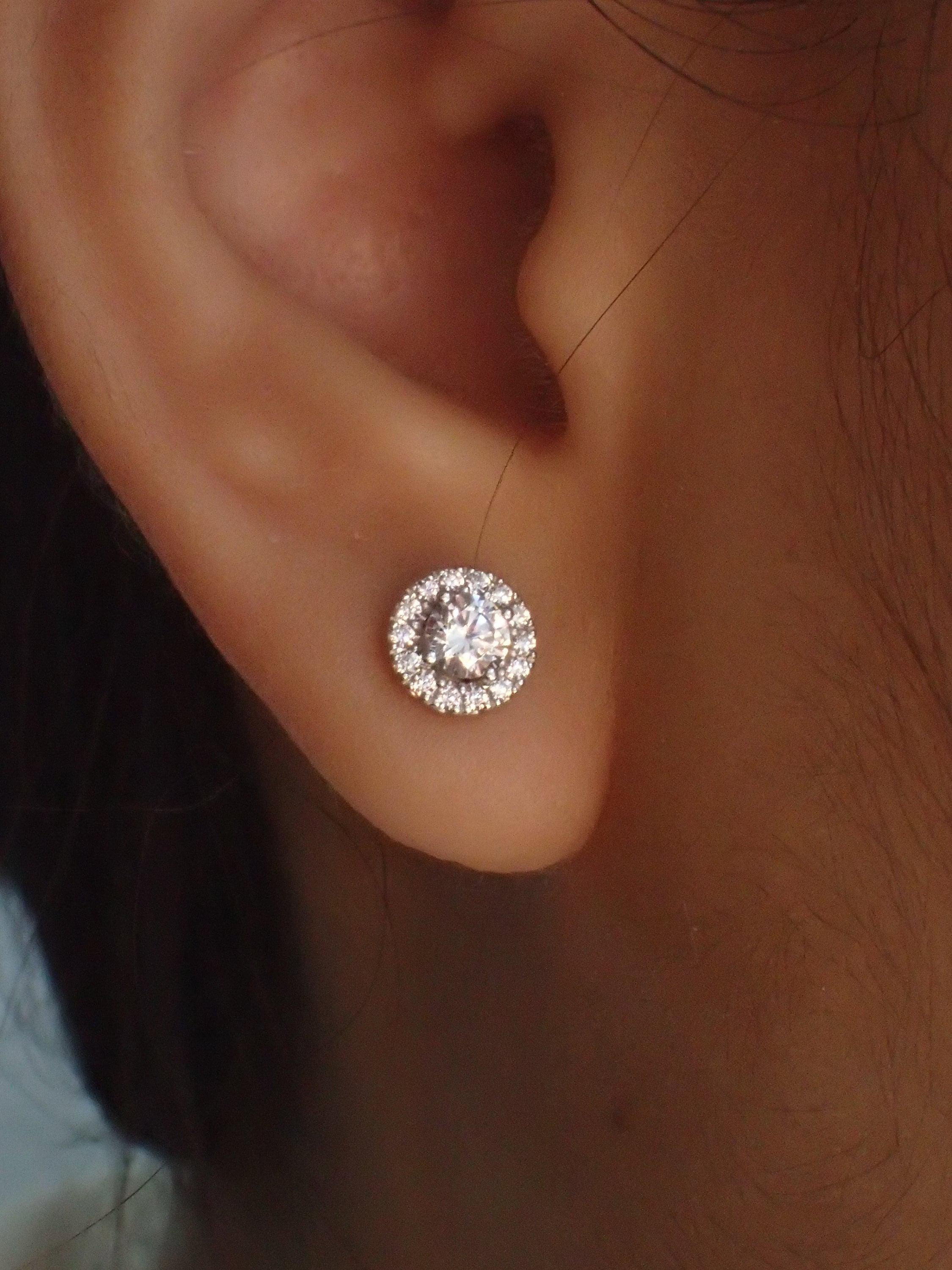 Minimalist Halo Stud Earrings / Diamonds Halo Earrings / Minimalist Earrings / Classic Earrings / Bridesmaid Gift / Valentine's Day Gift